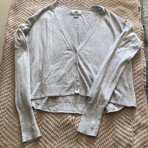 Grey button up cropped cardigan